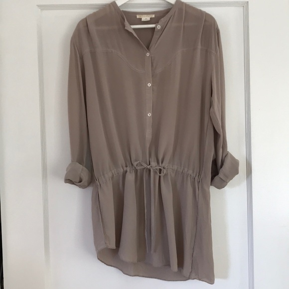 Gold Hawk taupe blouse/tunic - Picture 5 of 6